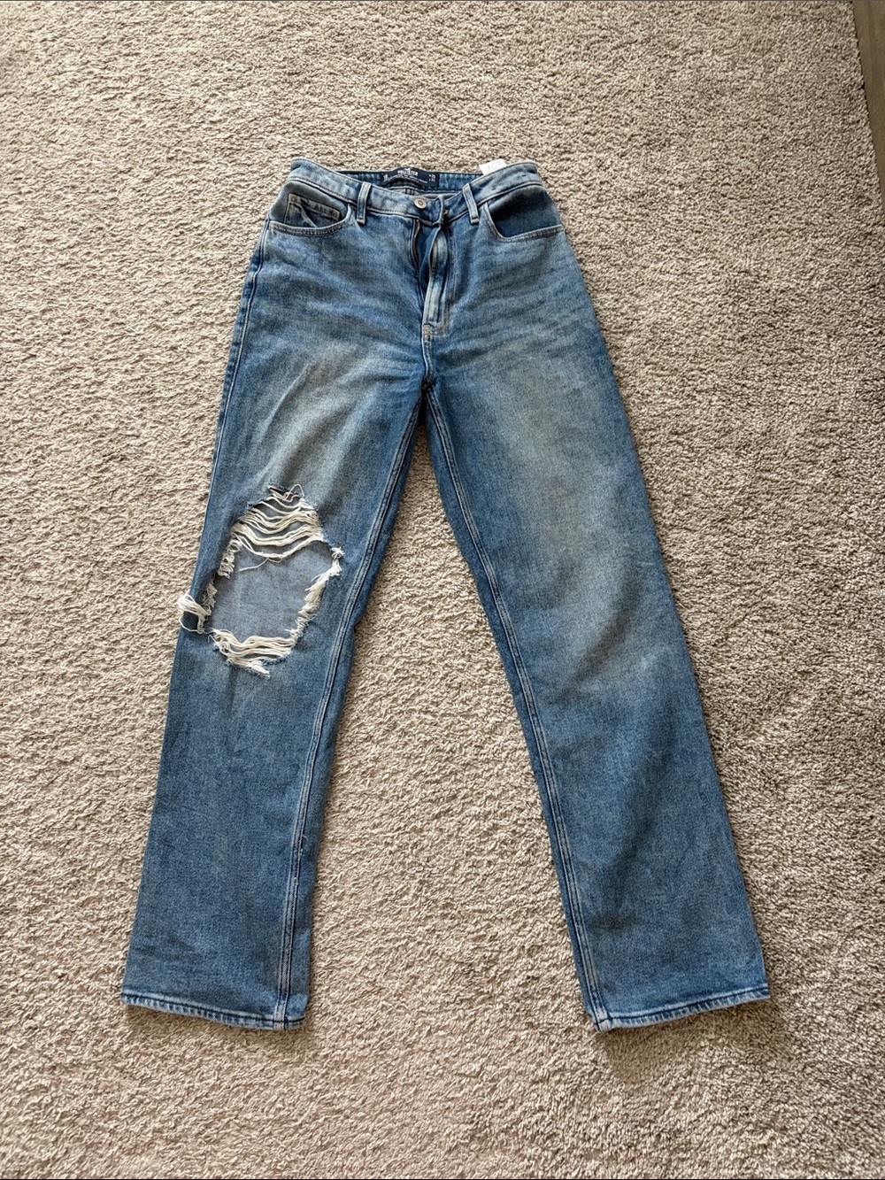 Hollister Ultra High-Rise 90s Vintage Straight Blue Distressed Women's Jeans
